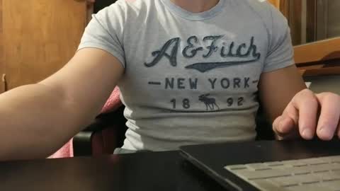 luca -   online show from February 5, 8:57 pm