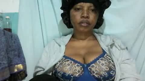 soayh89 online show from June 28, 8:05 pm