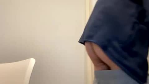 Snapshot of sobigfromitaly chatting on February 13, 9:41 am sobigfromitaly online show from February 13, 9:41 am