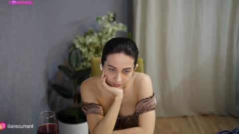 Snapshot of sochnogirls chatting on December 24, 9:55 pm Yesenia online show from December 24, 9:55 pm
