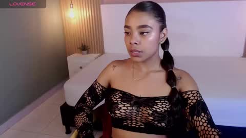 soffiadams2 online show from November 29, 12:24 pm