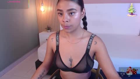 soffiadams2 online show from November 28, 12:23 pm