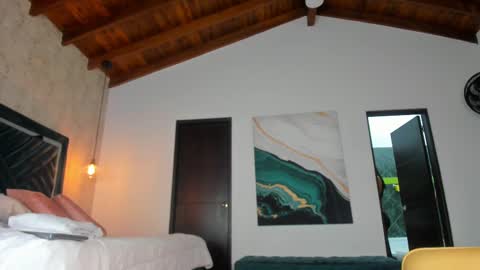 Sofi online show from September 18, 11:58 am