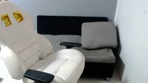 sofia vene  online show from August 4, 3:19 pm