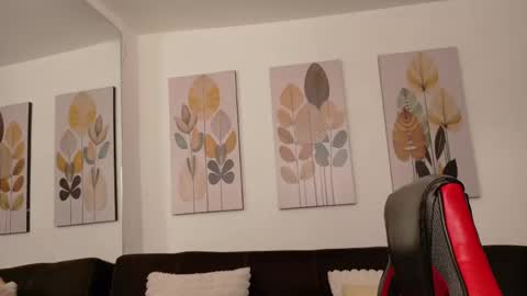 SOFIA online show from April 20, 4:04 am