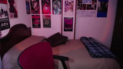 Sofi online show from April 10, 6:45 pm