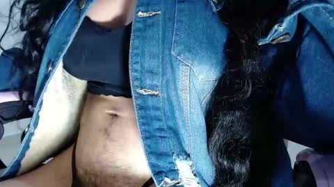 sofia_cossio_ online show from October 6, 7:20 pm