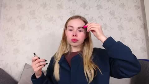 Sofia here online show from May 13, 12:09 am