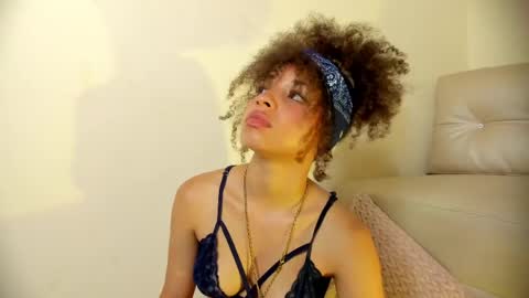 S O F I A  online show from May 31, 2:10 am