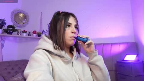 sofia_lara28 online show from November 4, 2:18 pm