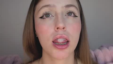     online show from October 7, 3:24 am