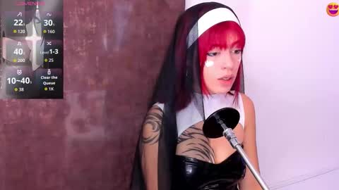 Snapshot of sofia_shadow chatting on October 19, 3:44 am Sofia online show from October 19, 3:44 am