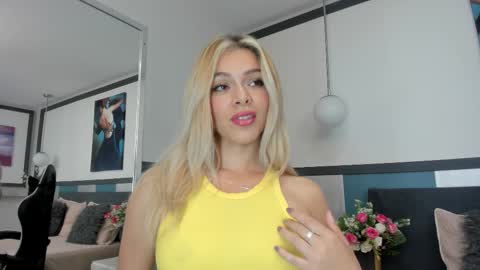 Sofia online show from November 25, 7:45 pm