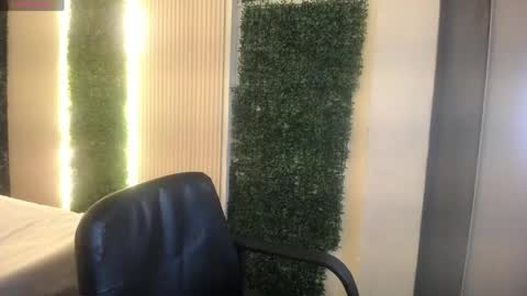 sofi  online show from April 29, 11:37 am