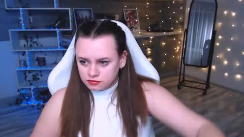 sofiarayan online show from April 18, 6:32 pm