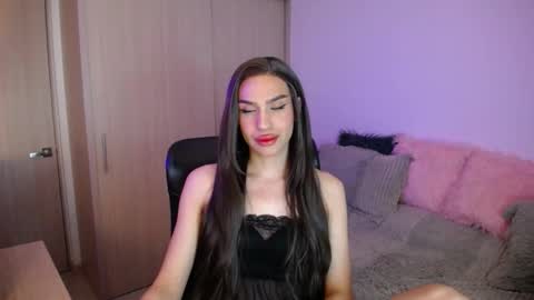 Samara Silex online show from December 15, 2:40 am