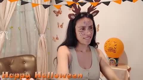 Sofi Bella online show from October 31, 4:18 pm