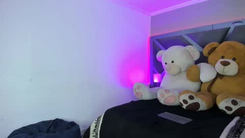  sofie  online show from October 23, 7:48 pm