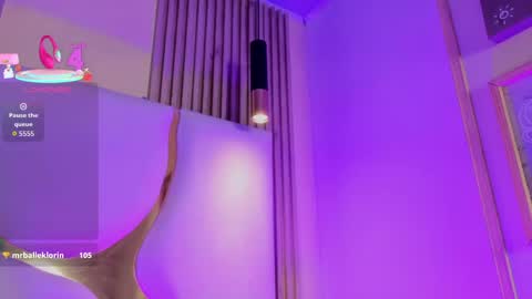 sofii_jones online show from April 10, 11:31 pm