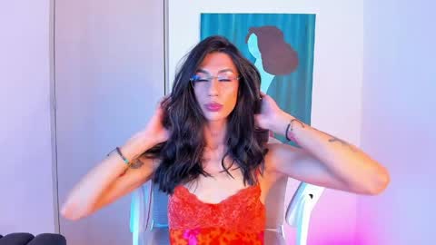 Sofi online show from May 24, 6:03 pm