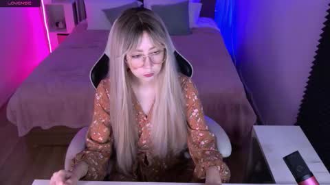 Sofia online show from October 13, 4:14 am