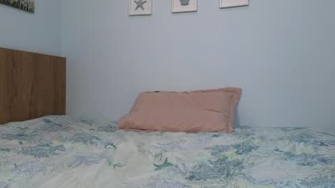 Sofa online show from April 15, 7:58 pm