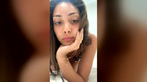 sofiuhhh online show from April 21, 2:26 am