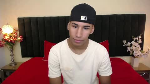 Cam and Amy online show from April 1, 7:33 pm