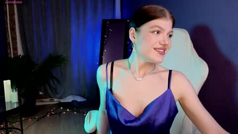 Jenny online show from April 4, 8:05 pm