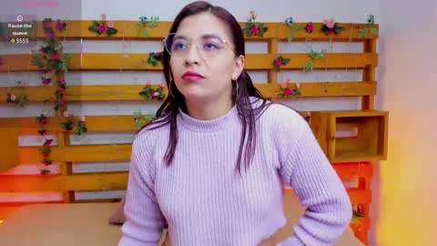 softienymph online show from November 26, 12:02 pm