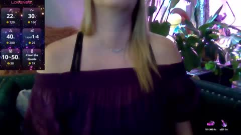 solesticia online show from September 24, 6:36 pm