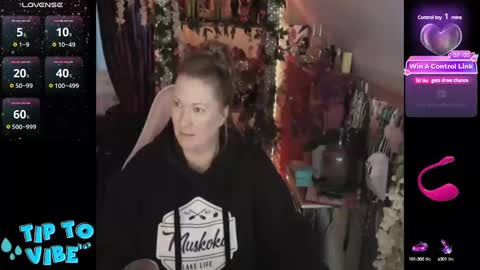 solesticia online show from February 3, 10:21 pm