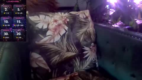 solesticia online show from September 14, 9:49 pm