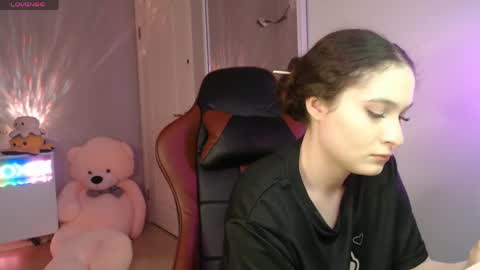 Becky online show from April 18, 7:58 pm