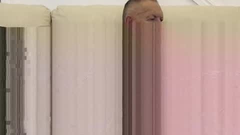 Snapshot of soloman7 chatting on December 9, 10:54 am jeff online show from December 9, 10:54 am