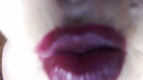 sondrariddle online show from April 18, 9:37 pm