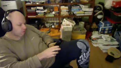 Tom online show from January 10, 4:09 pm