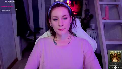 Snapshot of sonicsupergirl chatting on October 12, 6:54 pm Rie online show from October 12, 6:54 pm