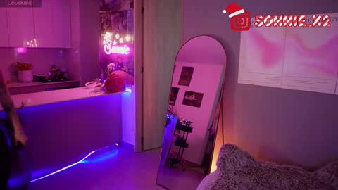 Sonnie online show from December 22, 1:29 pm