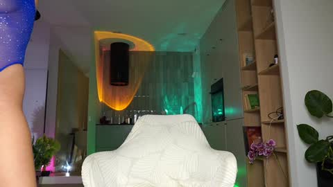 Sofia  online show from November 14, 6:10 pm