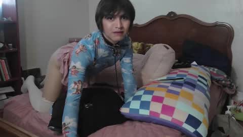 soophiebby online show from March 10, 2:26 pm