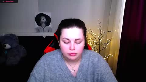 Snapshot of sophia__olsen chatting on February 28, 9:47 am sophia__olsen online show from February 28, 9:47 am