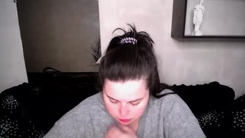 Snapshot of sophia__olsen chatting on October 8, 6:19 am sophia__olsen online show from October 8, 6:19 am