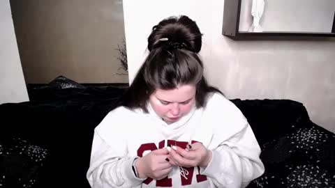 Snapshot of sophia__olsen chatting on October 24, 8:15 am sophia__olsen online show from October 24, 8:15 am