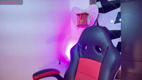 Sophia online show from December 20, 4:30 am