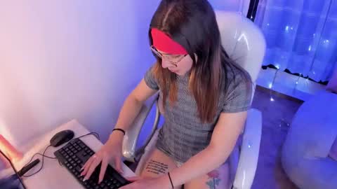 Snapshot of sophia_dss chatting on September 28, 12:47 pm sophia dss online show from September 28, 12:47 pm