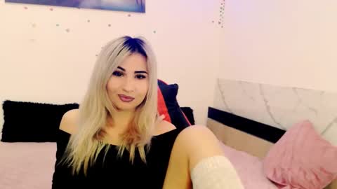 sophia smith4146 online show from March 5, 7:39 am