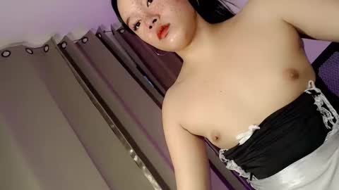 sophia_walker18 online show from April 1, 2:25 pm