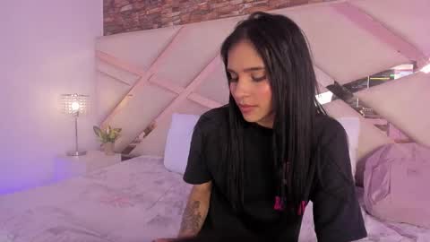 Snapshot of sophiaa_paris chatting on October 15, 3:21 am Sophia Paris online show from October 15, 3:21 am
