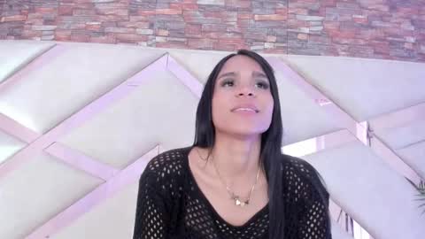 Sophia Paris online show from February 22, 6:28 am